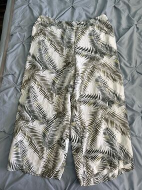 Women’s White Palm-Print Casual Pants